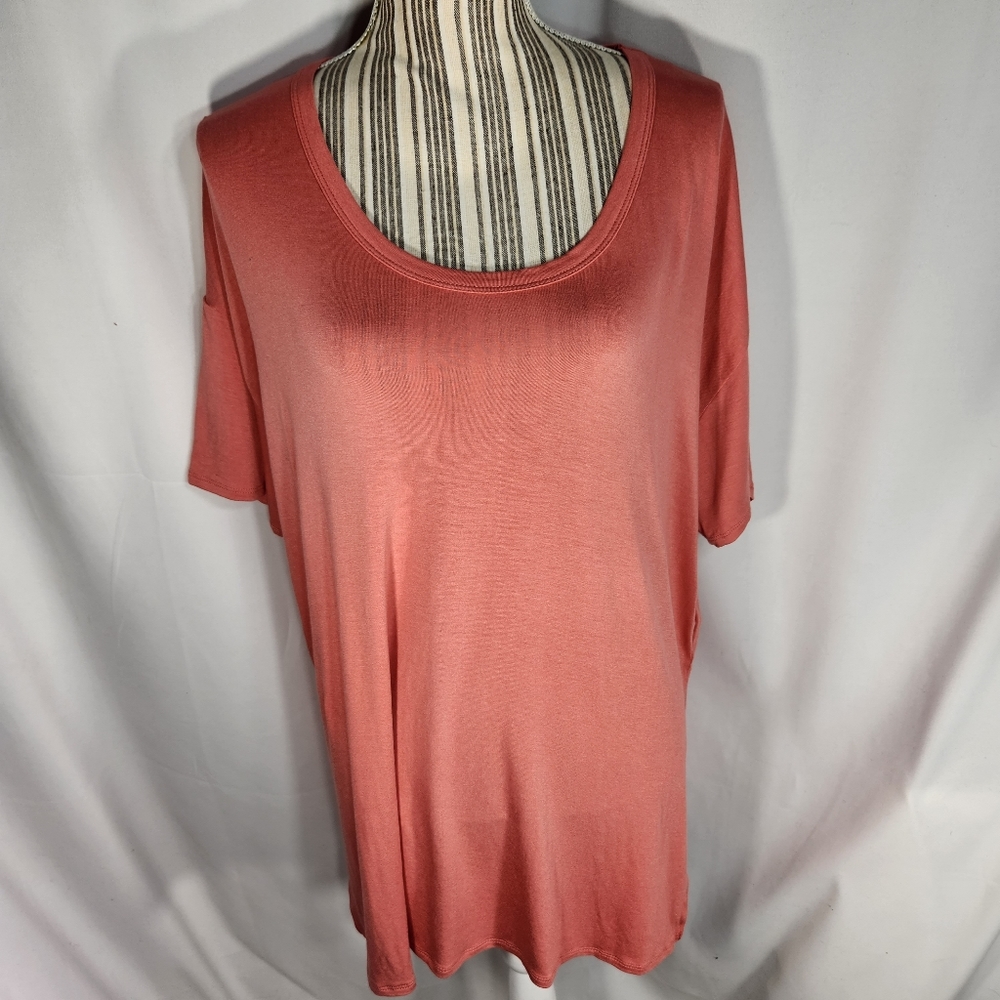 Old Navy NWOT Orange Short Sleeve Top with Side Slits Size Large